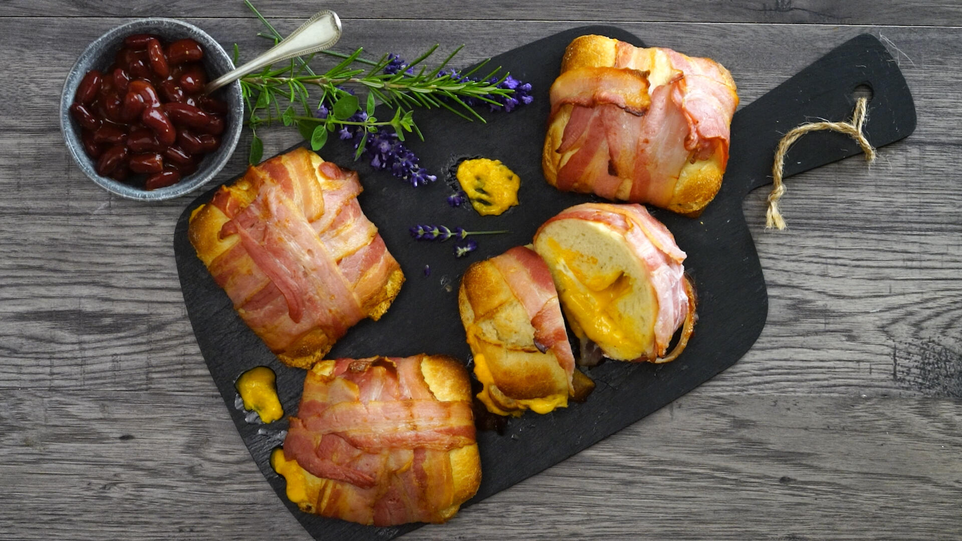 Rezeptbild: Steinofen Broetchen Rezeptbild Bacon Bombs