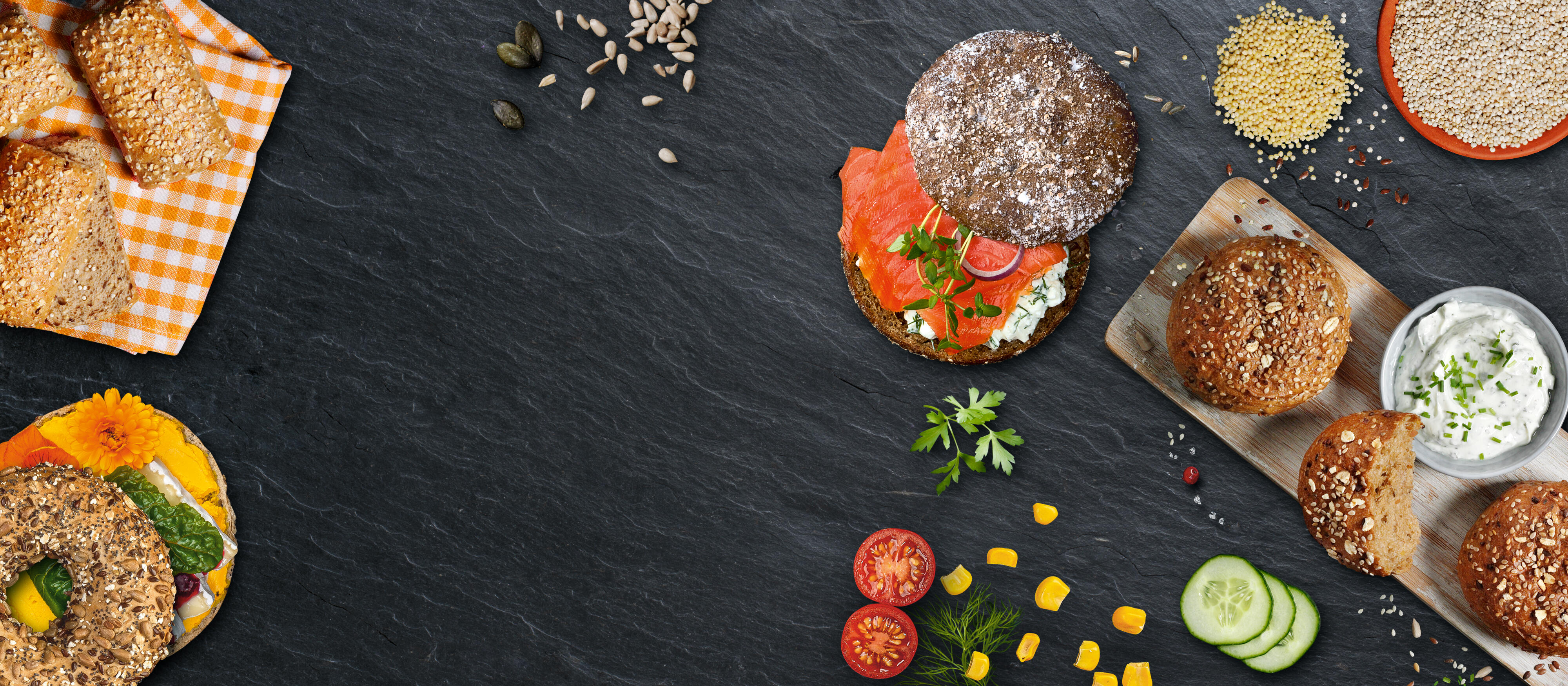 Unsere "fitten" Produkte: Bagels mit Korn, Bio Finn Brod, Proteinbrötchen und Super Korn Brötchen. Hhhm...lecker.